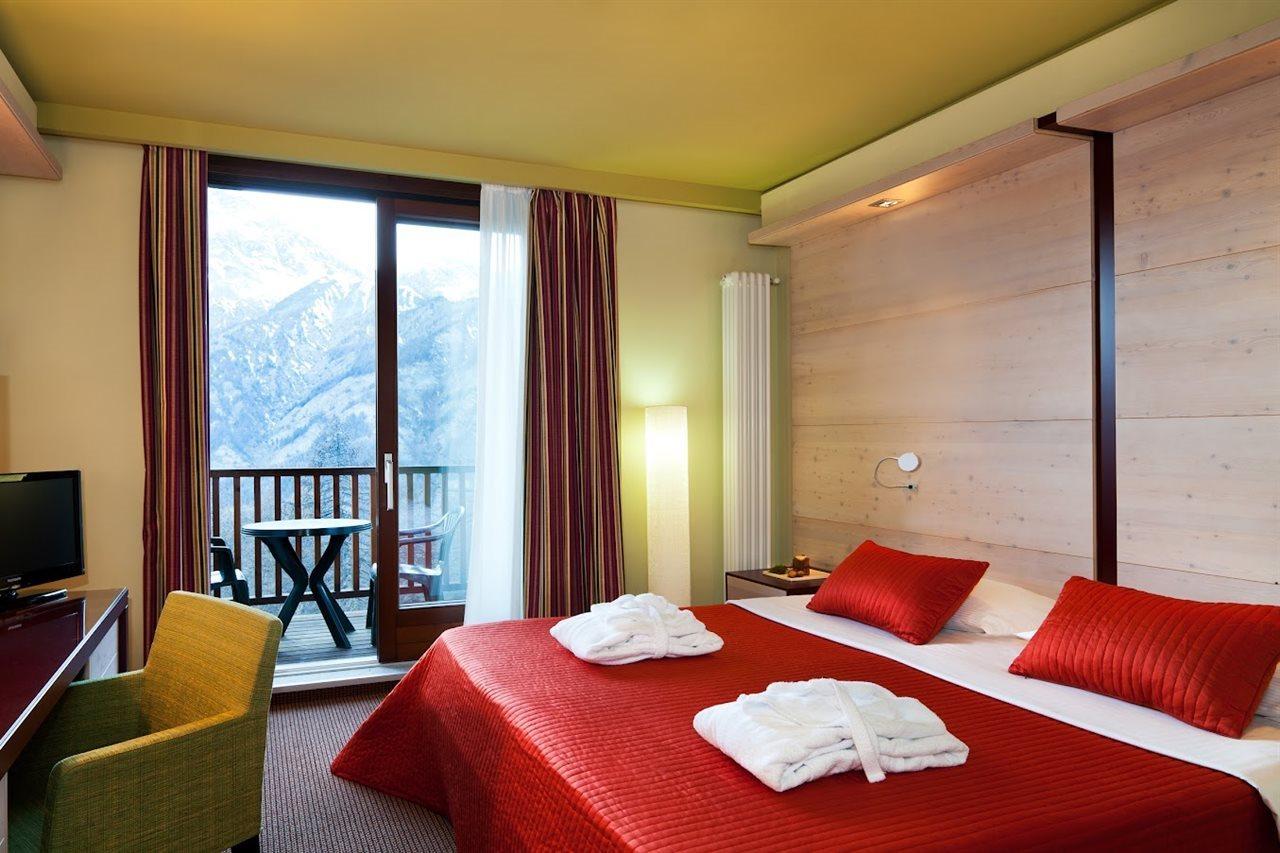Hotel Sansicario Majestic Чезана-Торинезе Экстерьер фото