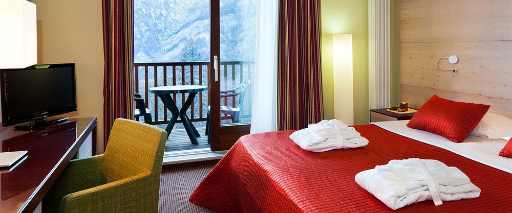 Hotel Sansicario Majestic Чезана-Торинезе Экстерьер фото