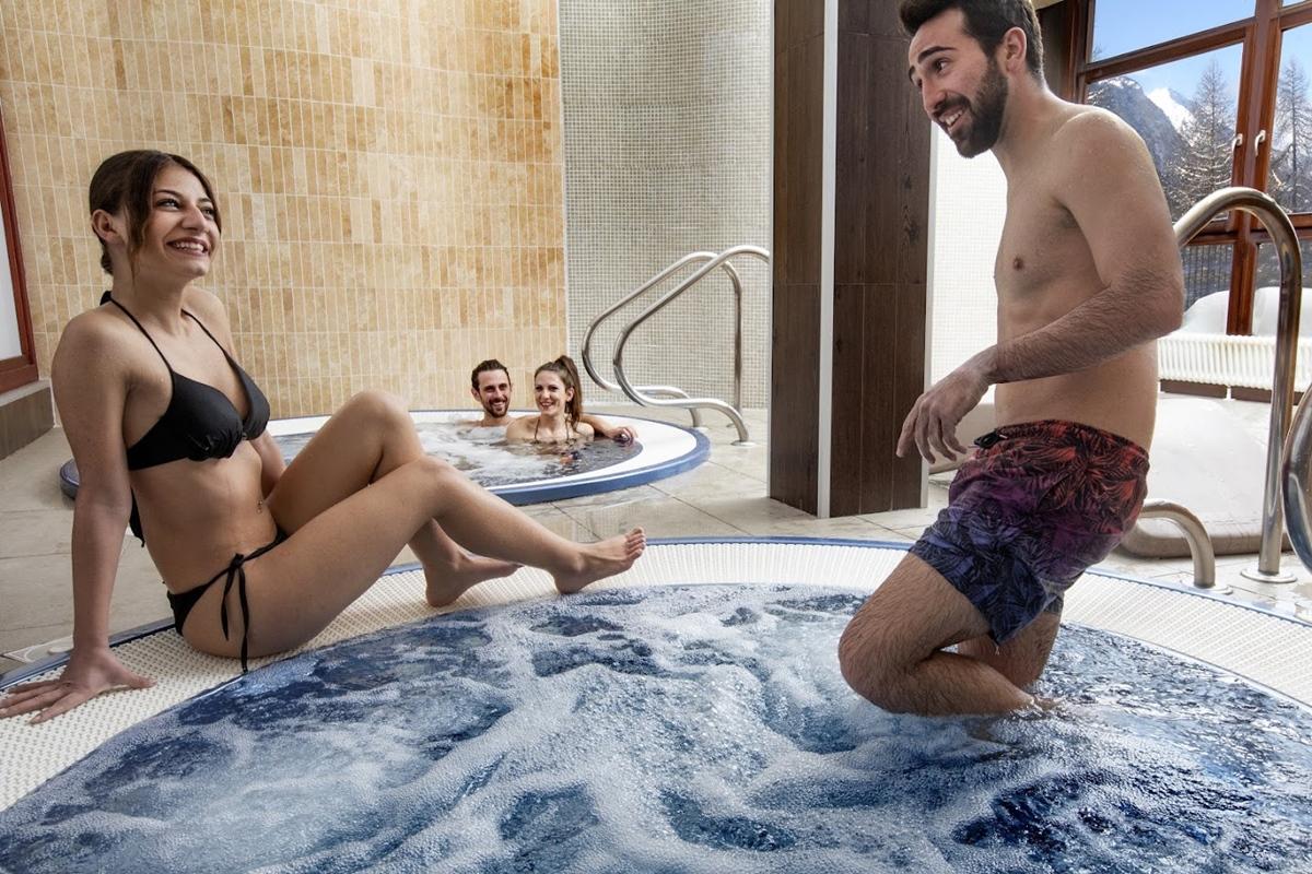 Hotel Sansicario Majestic Чезана-Торинезе Экстерьер фото